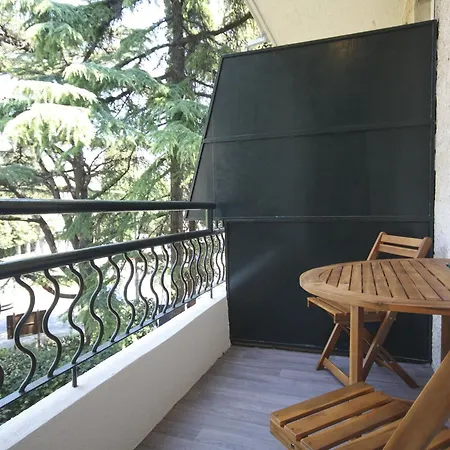 Goge - One-bedroom With Balcony Appartement