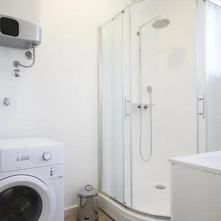 Goge - One-bedroom With Balcony Appartement